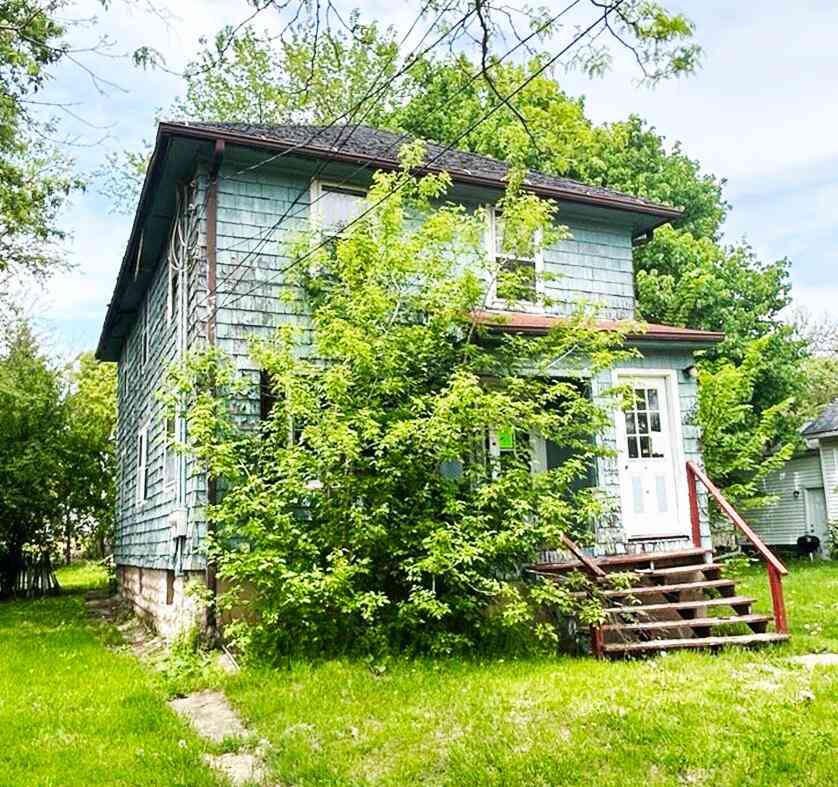 Homes For Sale - 320 N Forbes Street<br/> Jackson, MI 49202