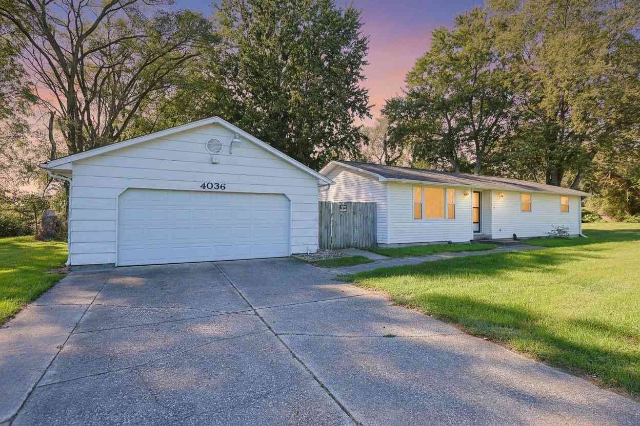 Homes For Sale - 4036 E Empire Avenue<br/> Benton Harbor, MI 49022