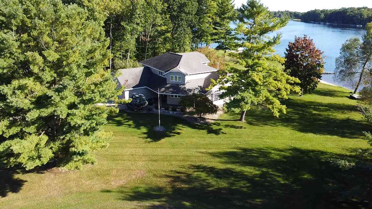 Homes For Sale - 4760 Queens Court<br/> Gladwin, MI 48624