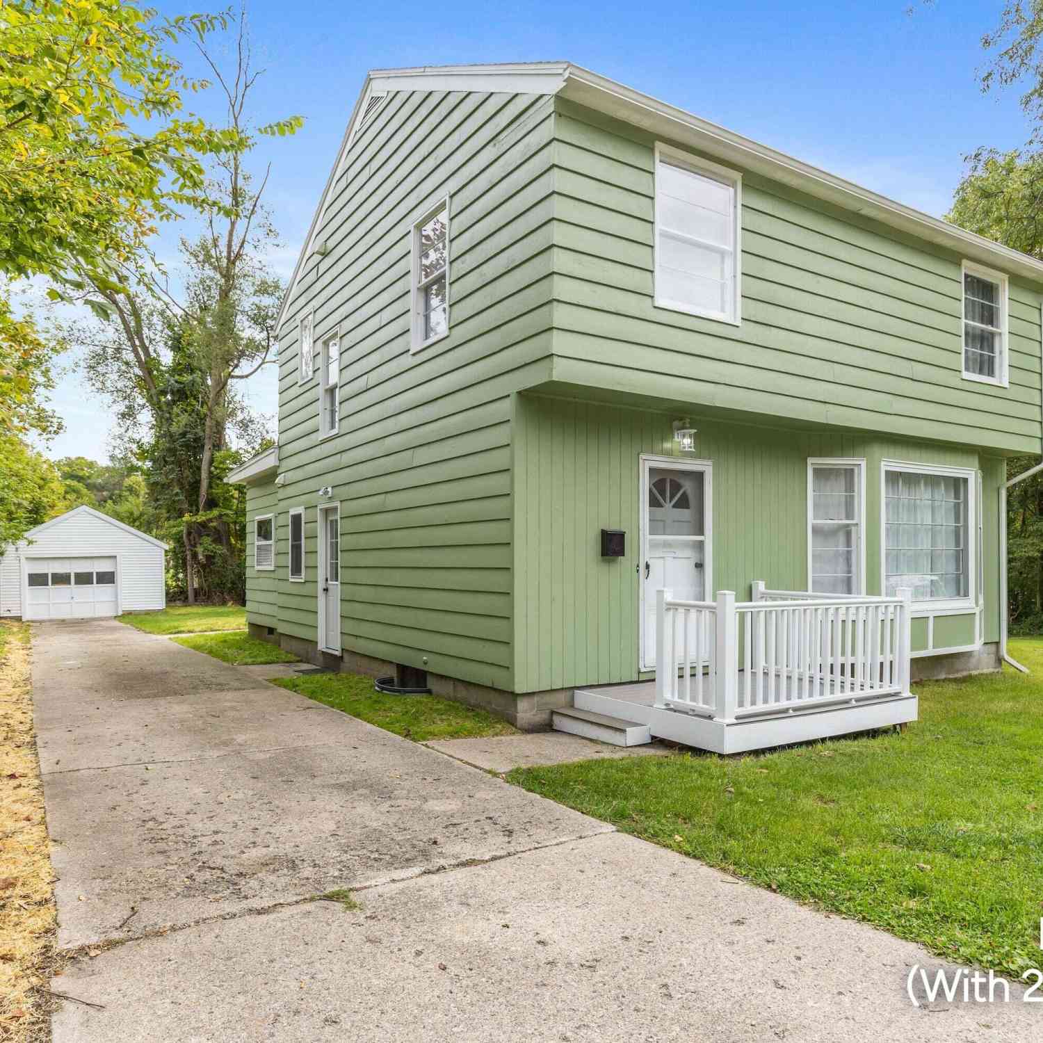 Homes For Sale - 334 Division Street<br/> Ionia, MI 48846