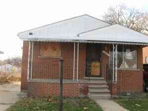 Homes For Sale - 18615 Fenelon Street<br/> Detroit, MI 48234