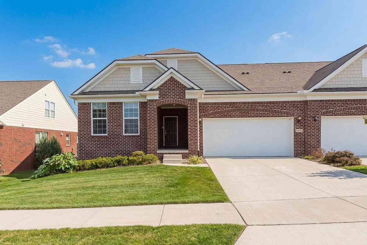 Condo For Sale - 3490 Bella Vista Drive<br/> Ann Arbor, MI 48108