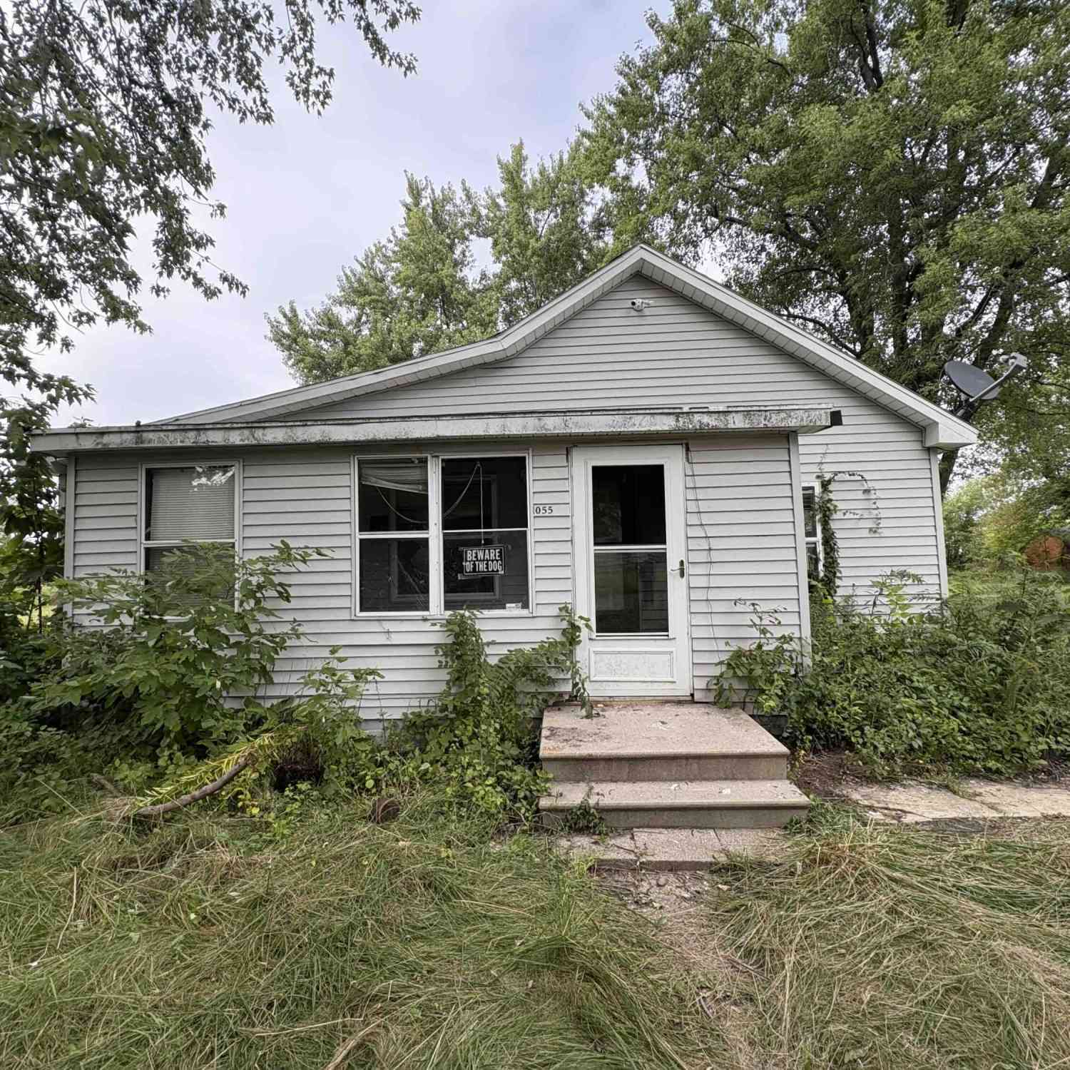 Homes For Sale - 1055 Hall Street<br/> Benton Harbor, MI 49022