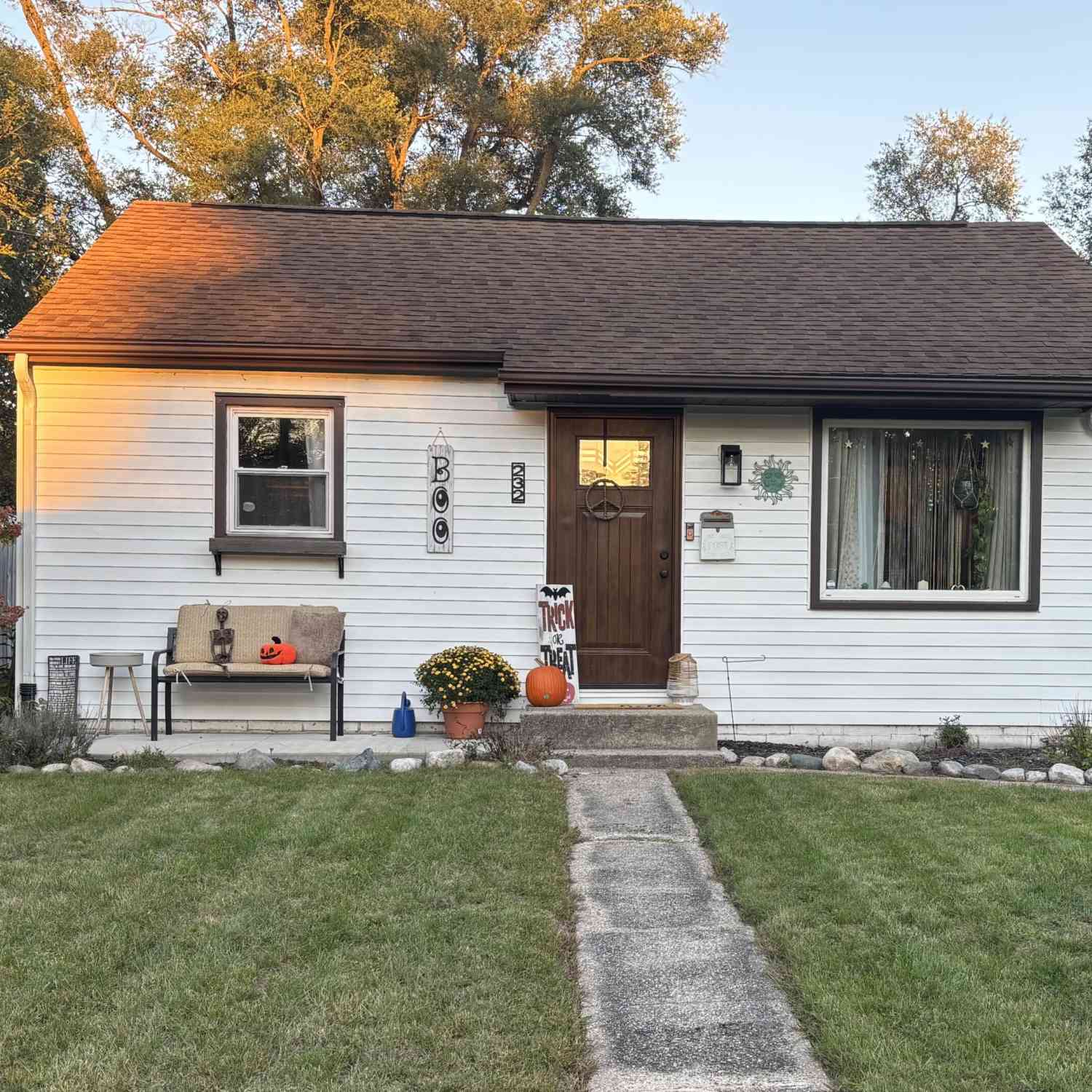 Homes For Sale - 232 N Woodlawn Avenue<br/> Battle Creek, MI 49037