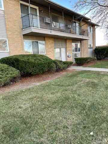 Apartment For Rent - 25337 S Montmartre Court #1<br/> Oakland County, Oak Park, MI 48237