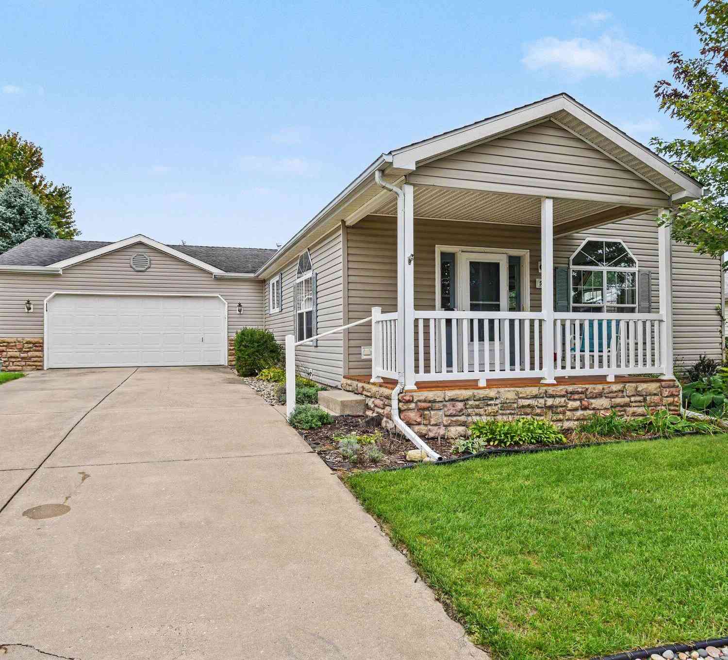 Mobile Home For Sale - 5238 Cobblefield Lane<br/> Kalamazoo County, Kalamazoo, MI 49004