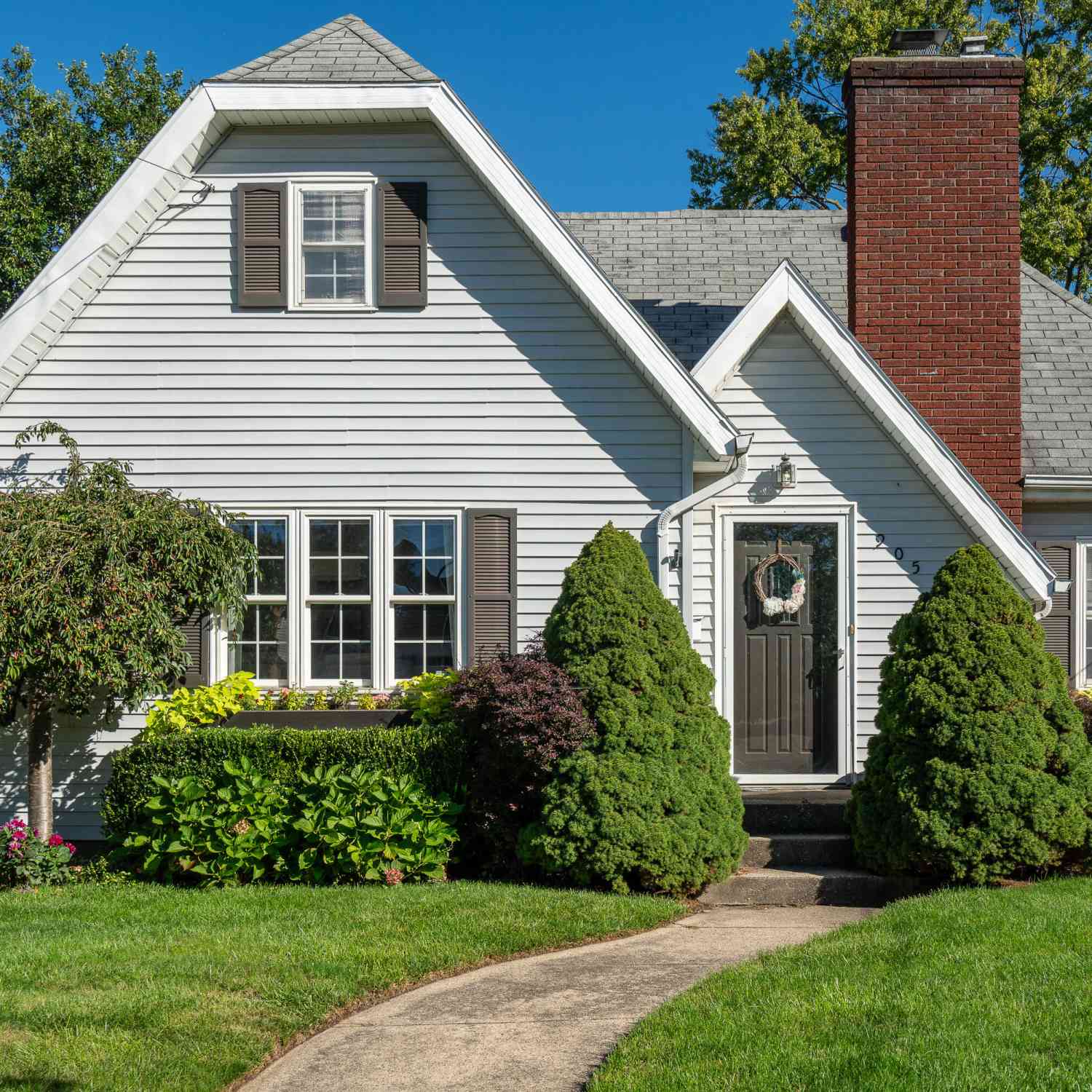 Homes For Sale - 905 N Ottillia Street<br/> Kent County, Grand Rapids, MI 49507