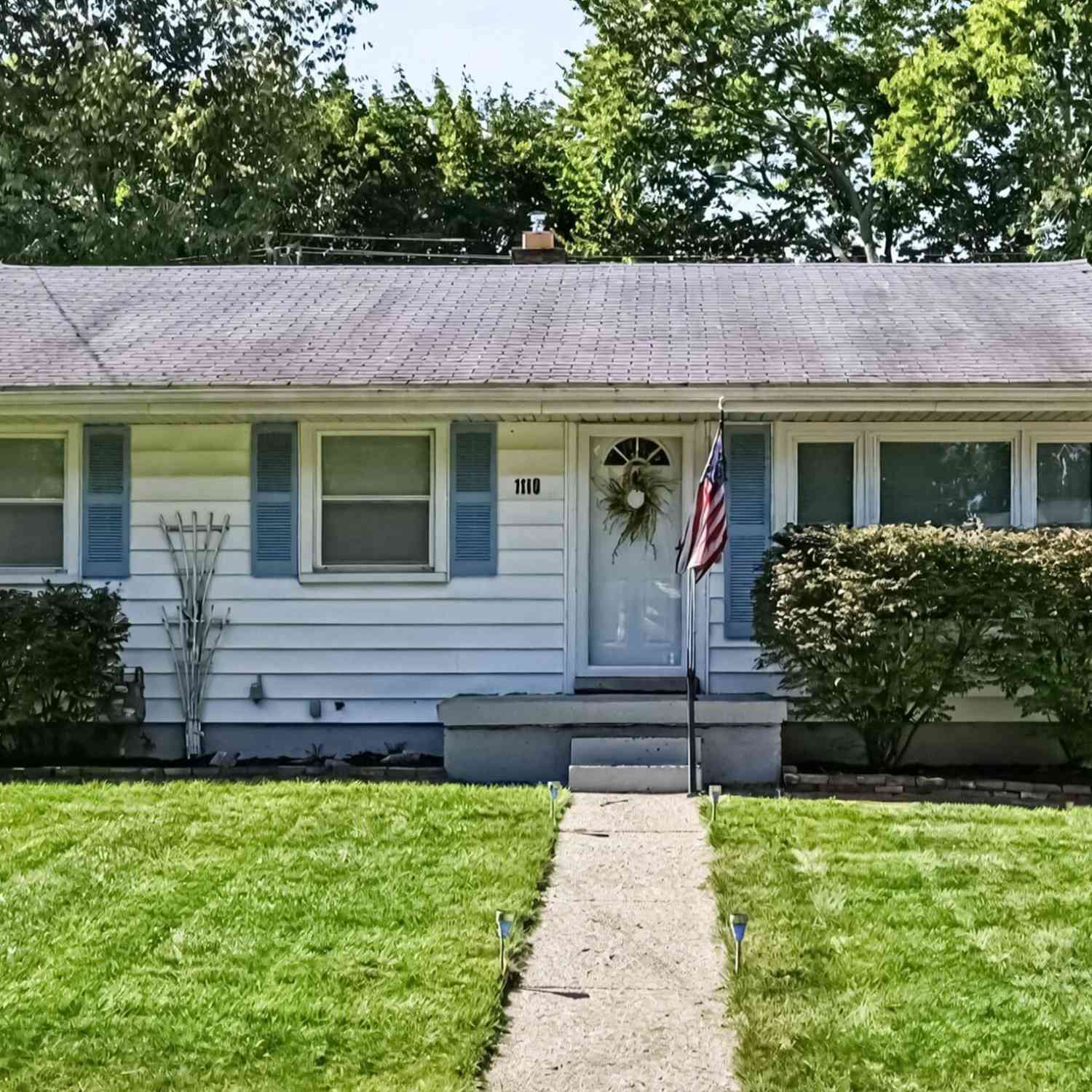 Homes For Sale - 1110 Hull Avenue<br/> Ypsilanti, MI 48198