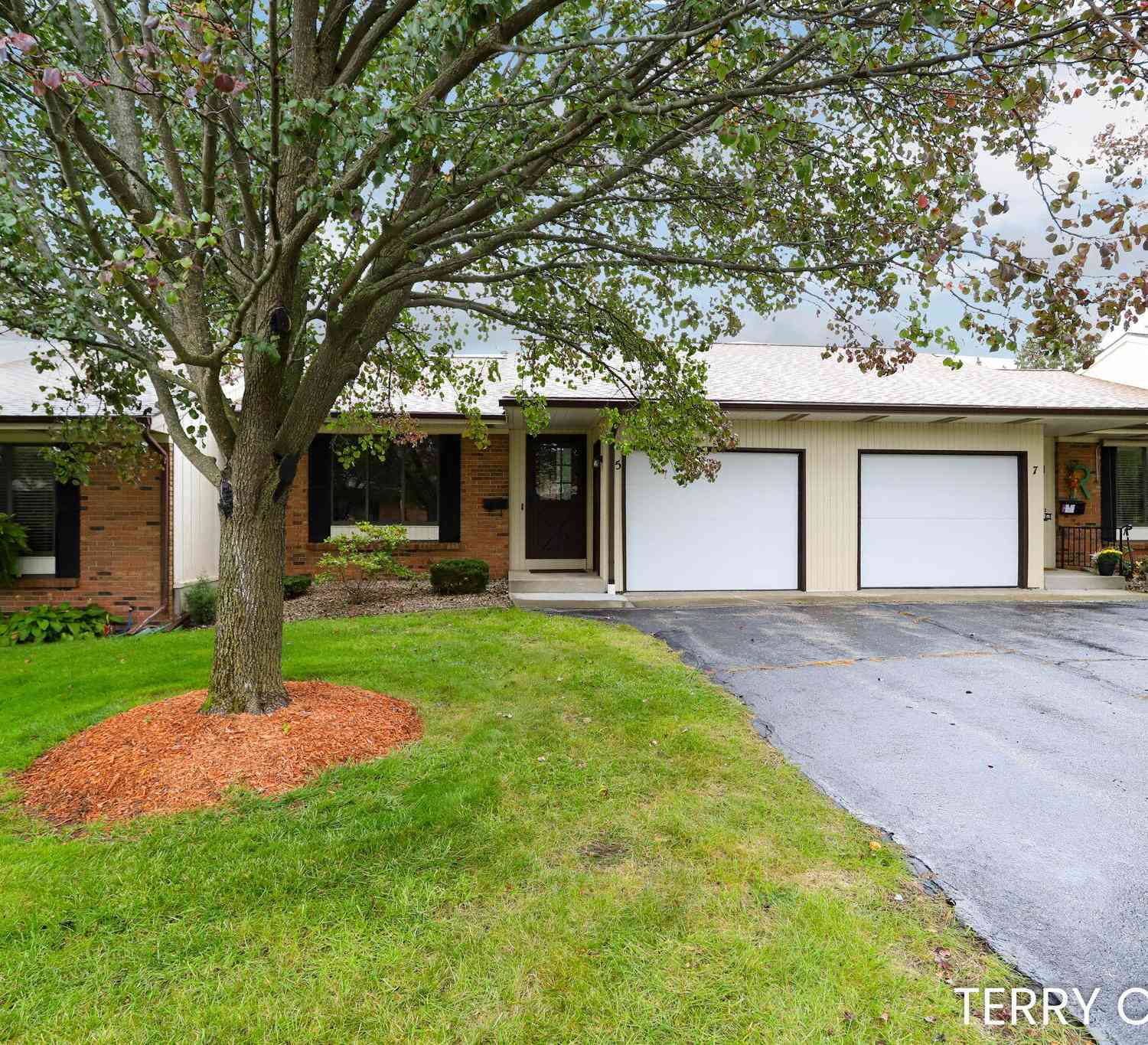 Condo For Sale - 52 Old Mill Drive #5<br/> Holland, MI 49423