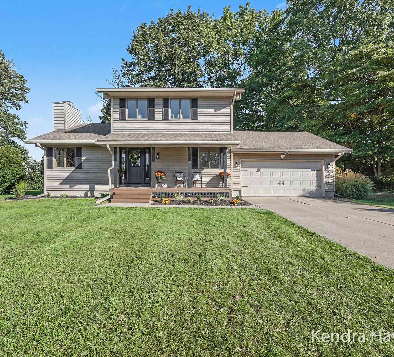 Homes For Sale - 6785 Gran Via Drive<br/> Kent County, Rockford, MI 49341