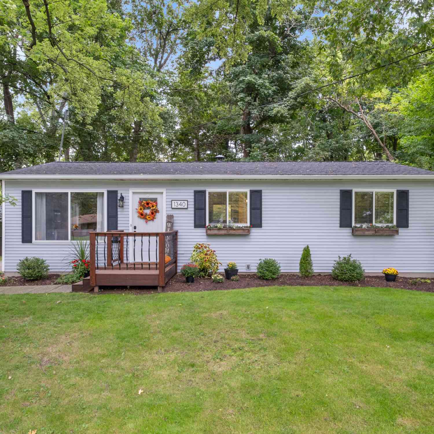 Homes For Sale - 1340 Knapp Street<br/> Grand Rapids, MI 49505