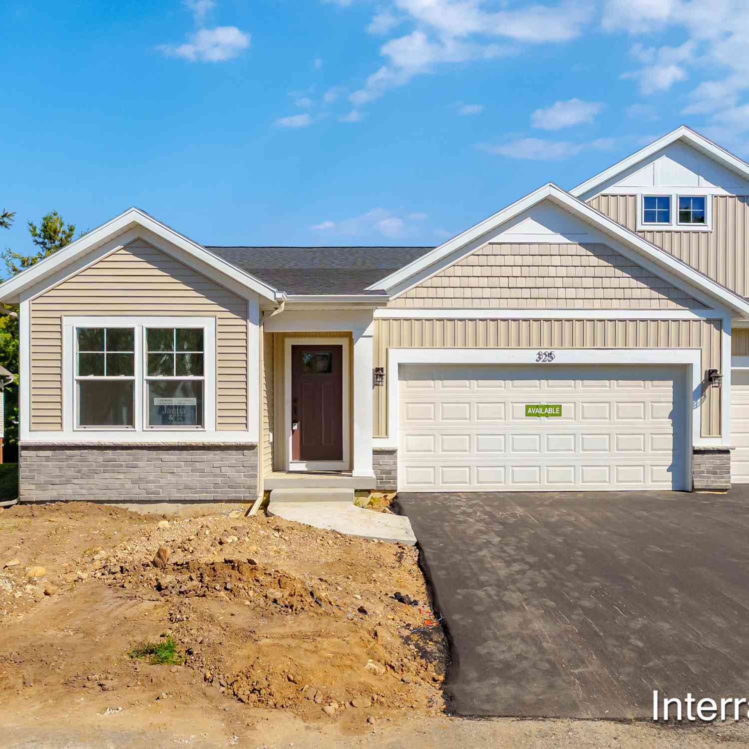 Condo For Sale - 325 Round Hill Road<br/> Kalamazoo County, Kalamazoo, MI 49009