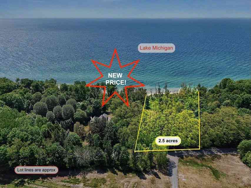 Vacant Land For Sale - 4539 S Lakeshore Drive #2.5 ACRES VACANT LAND<br/> Ludington, MI 49431