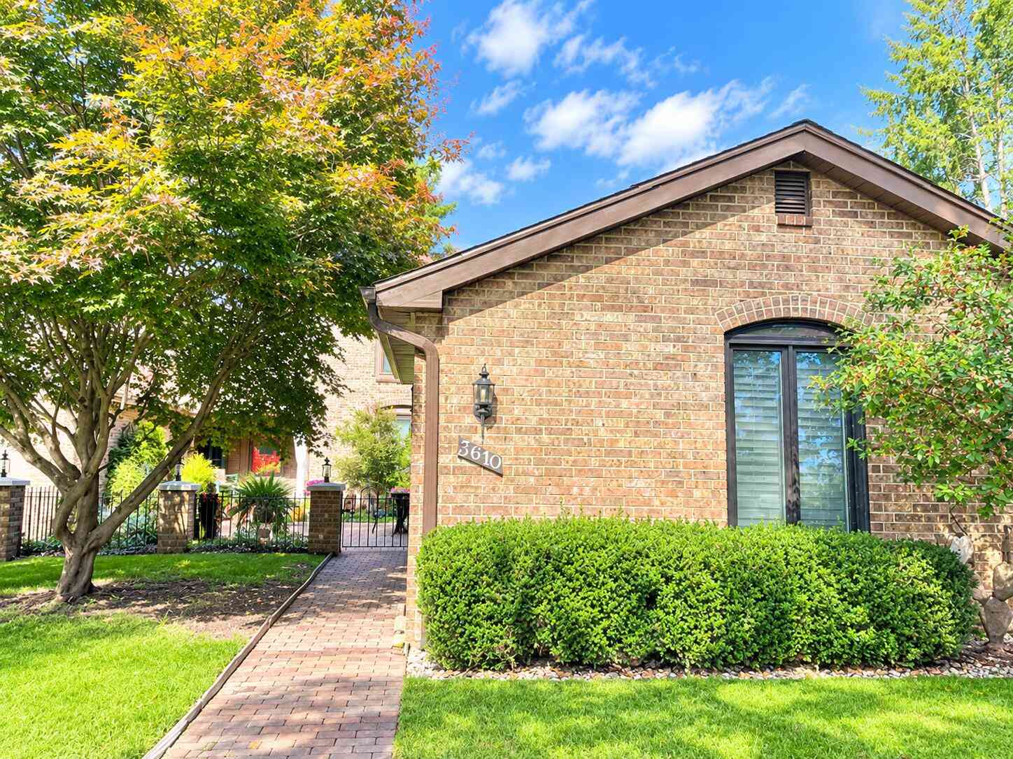 Condo For Sale - 3610 Woodcliff Drive<br/> Kalamazoo County, Kalamazoo, MI 49008