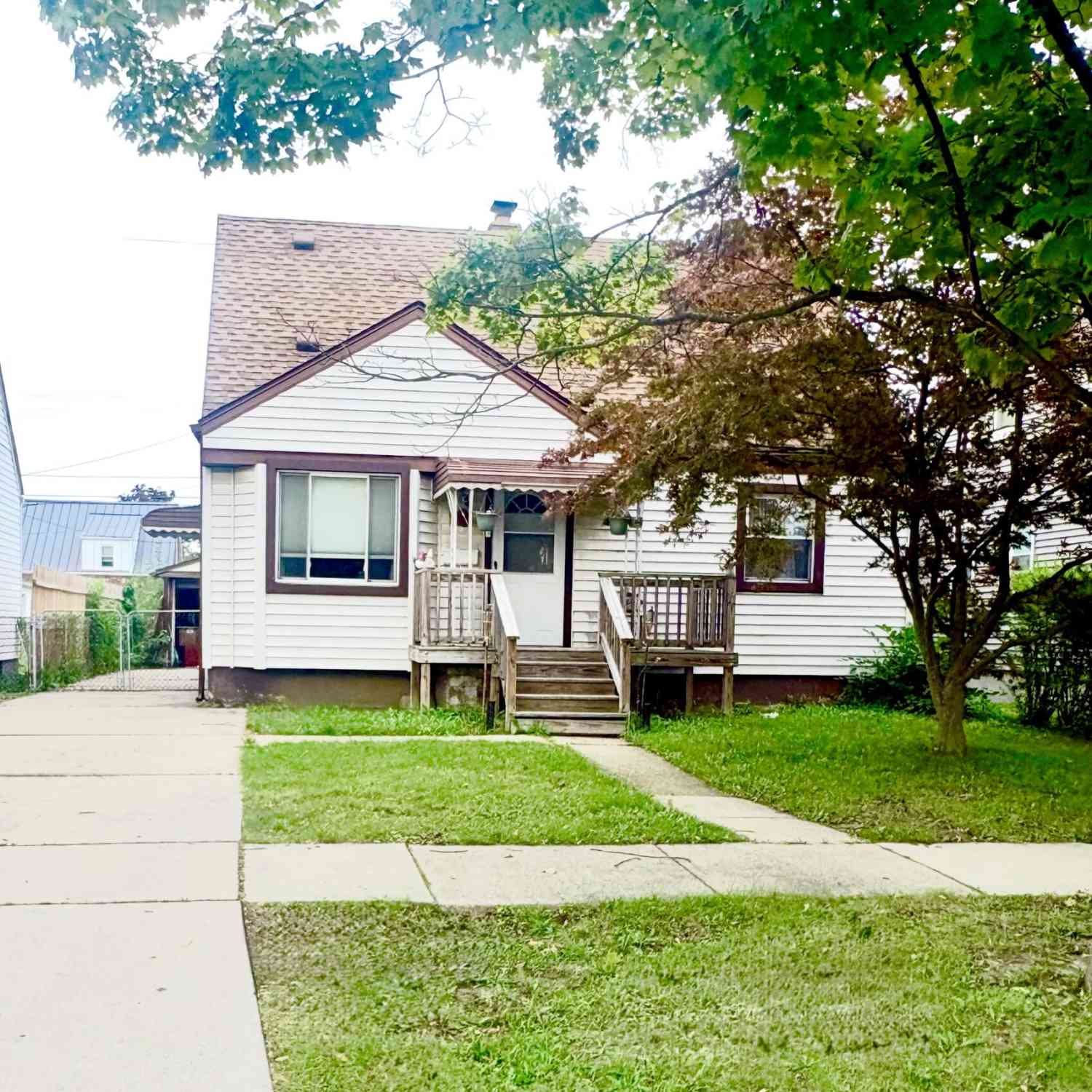 Homes For Sale - 812 Cleveland Avenue<br/> Lincoln Park, MI 48146