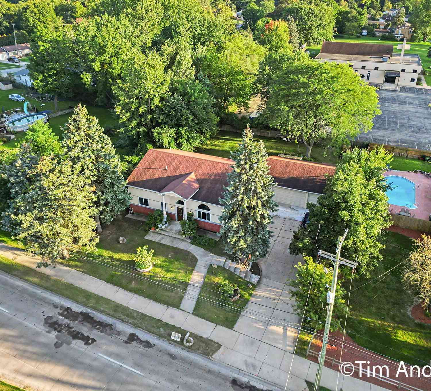 Homes For Sale - 1240 44th Street<br/> Kentwood, MI 49508