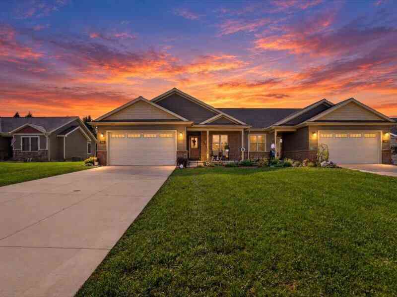 Condo For Sale - 788 Meadows Court<br/> Grass Lake, MI 49240