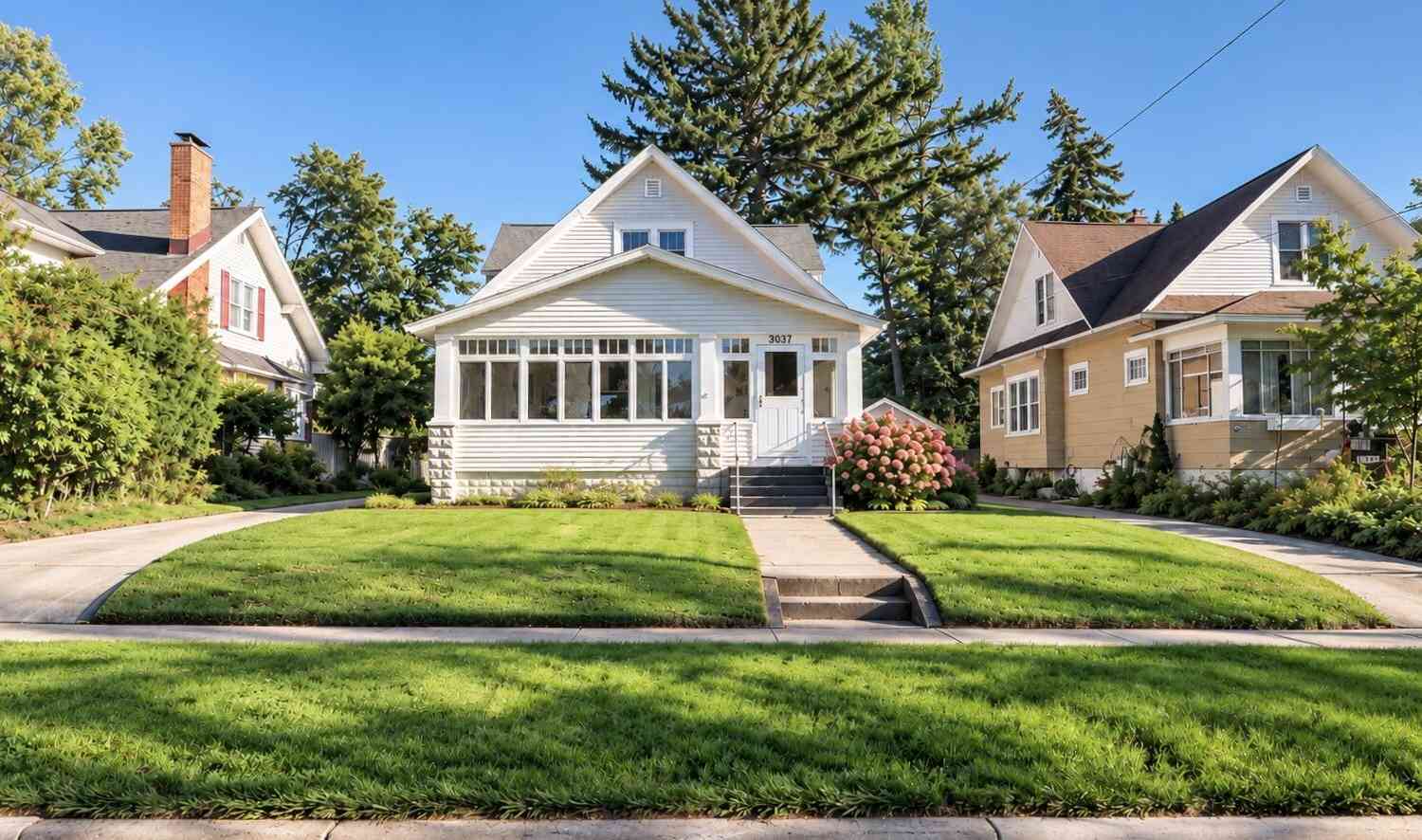 Homes For Sale - 1287 Palmer Avenue<br/> Muskegon, MI 49441