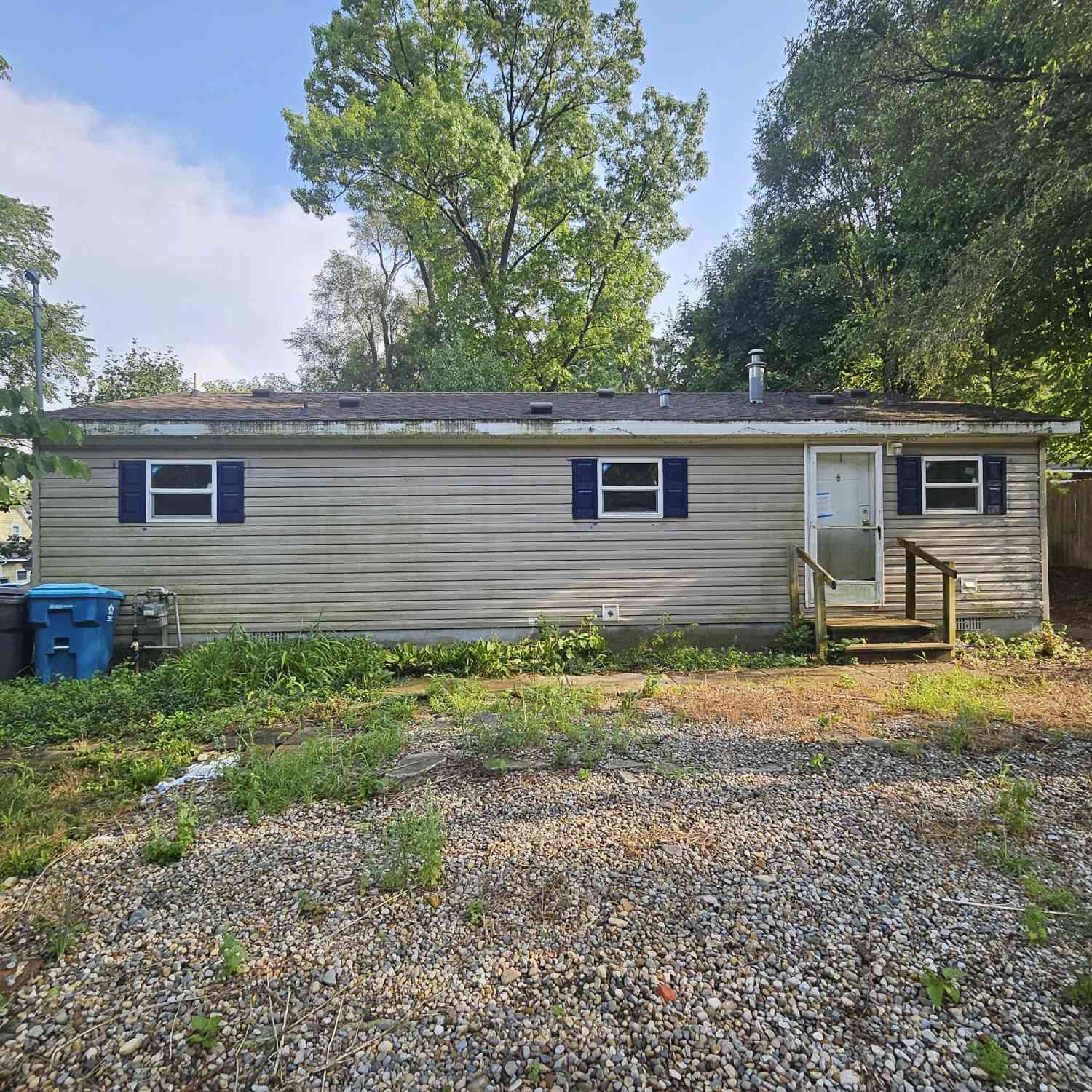 Mobile Home For Sale - 813 Mccourtie Street<br/> Kalamazoo, MI 49008
