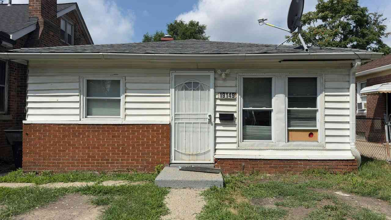 Homes For Sale - 19149 Fleming Street<br/> Detroit, MI 48234