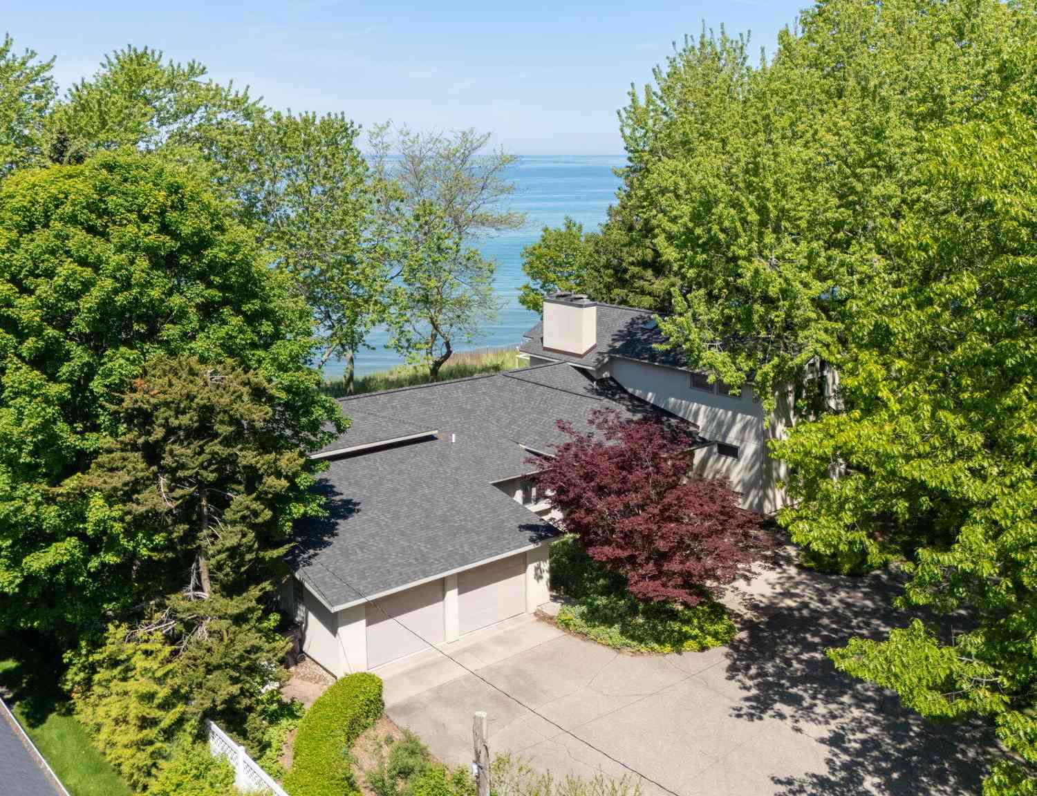 Homes For Sale - 6129 Lakeshore Avenue<br/> West Olive, MI 49460