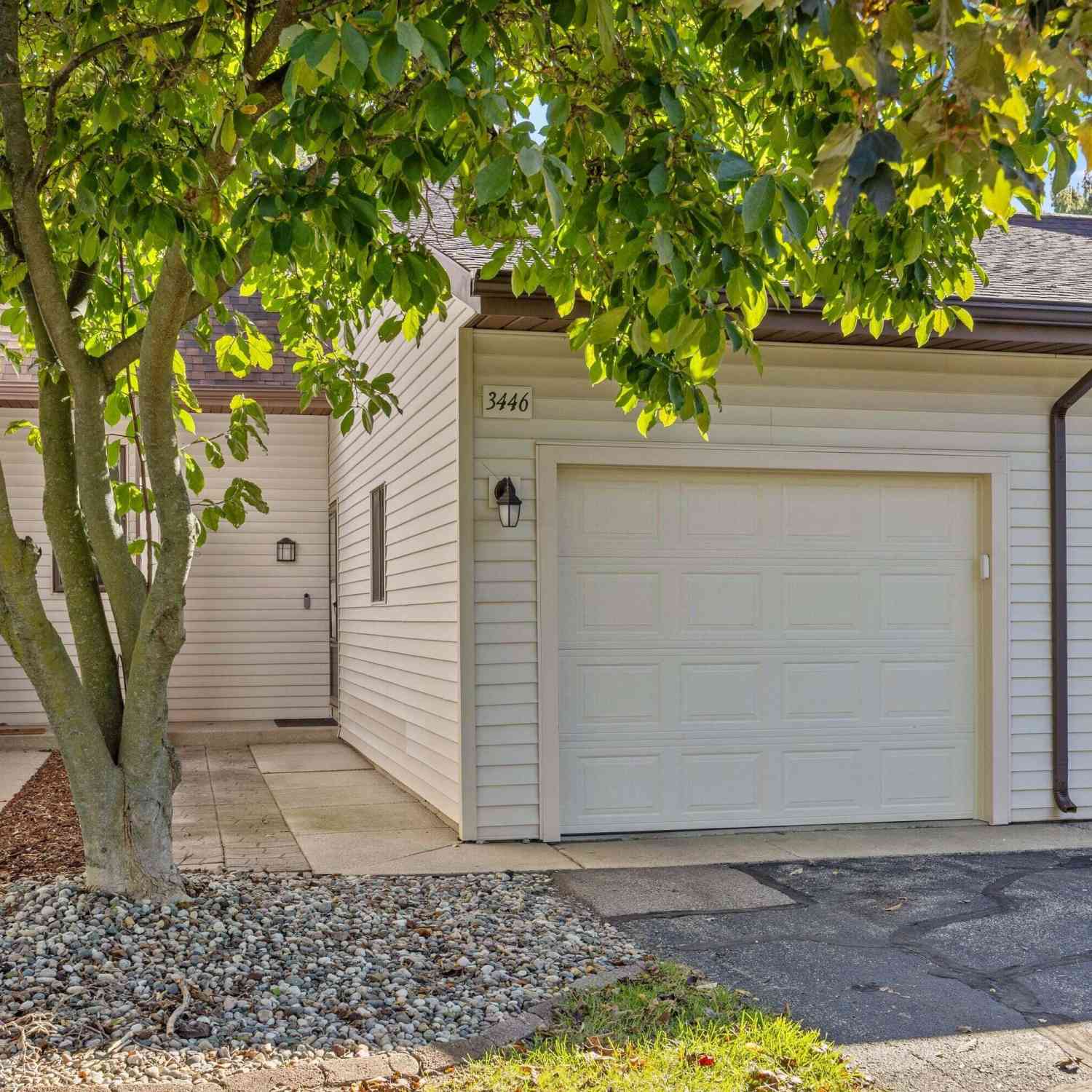 Condo For Sale - 3446 Stonegate Lane<br/> Wyoming, MI 49519