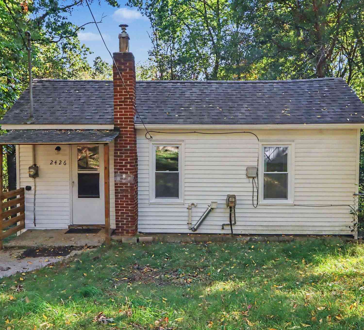 Homes For Sale - 2426 Charles Avenue<br/> Kalamazoo, MI 49048