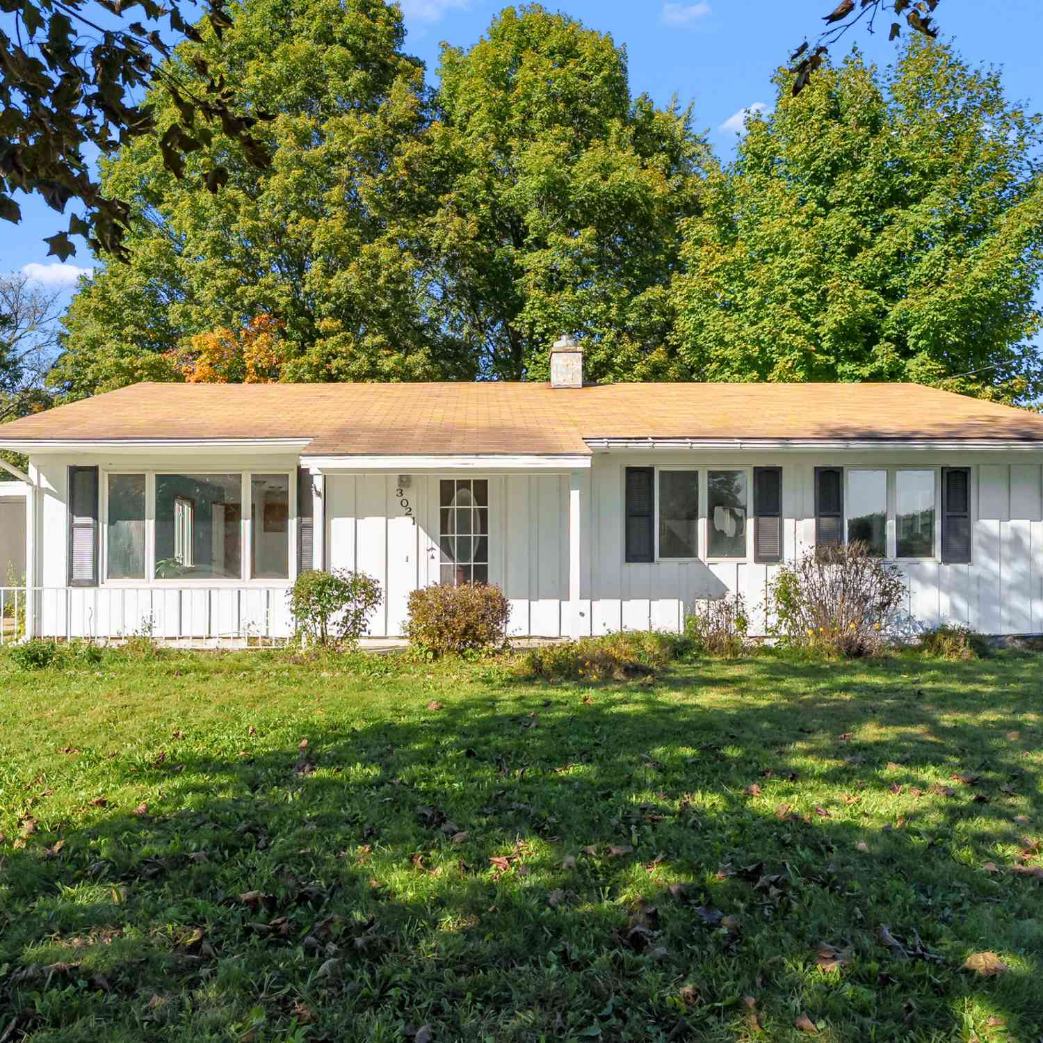 Homes For Sale - 3021 Parchmount Avenue<br/> Kalamazoo, MI 49004
