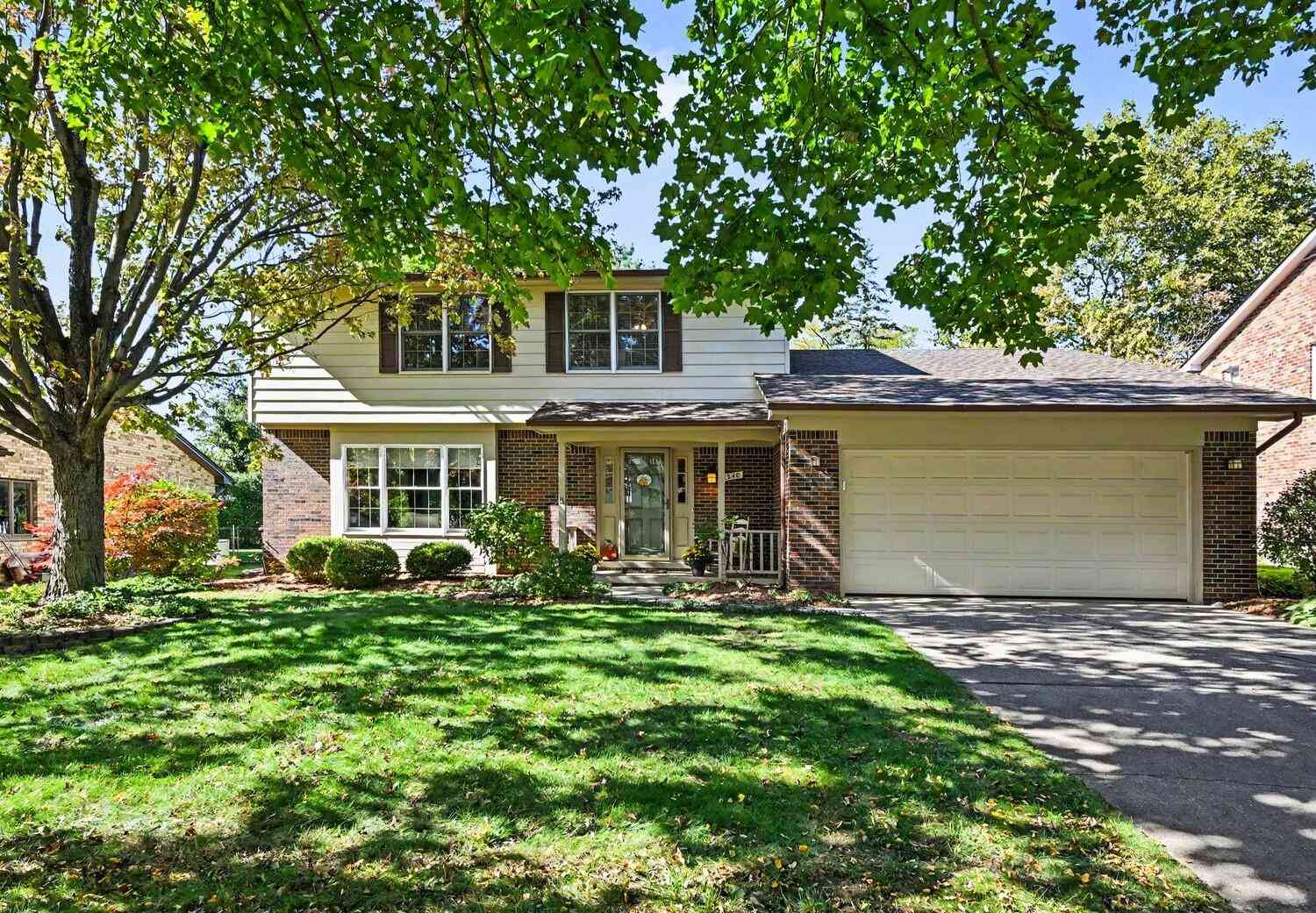 Homes For Sale - 2240 Tilsby Court<br/> Ann Arbor, MI 48103