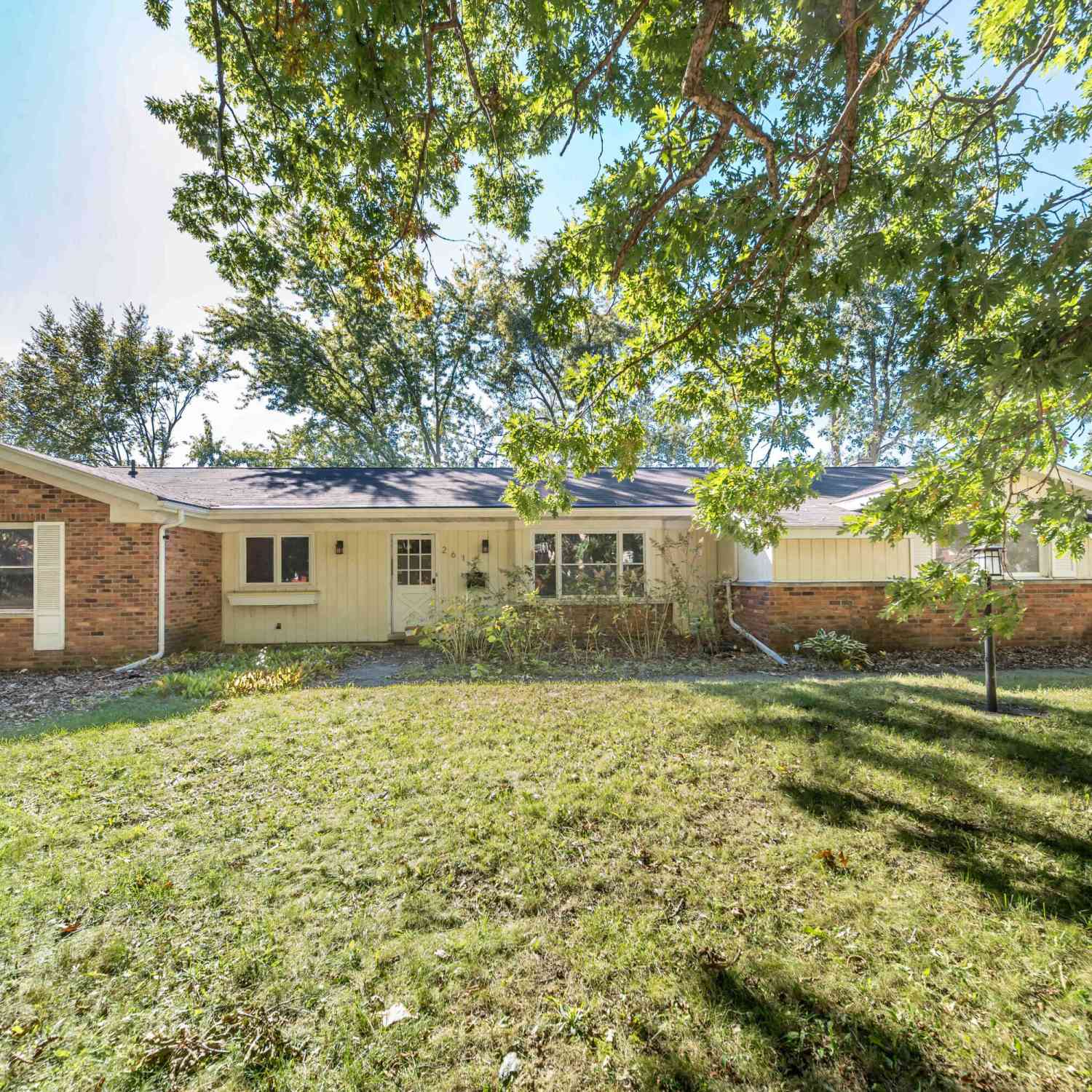 Homes For Sale - 261 N Mansfield Street<br/> Washtenaw County, Ypsilanti, MI 48197