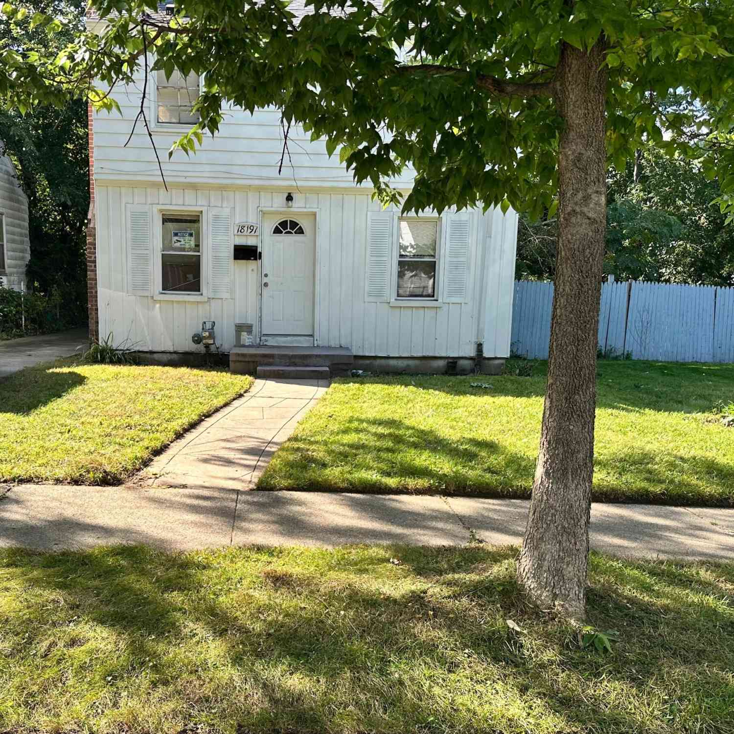 Homes For Sale - 18191 Heyden Street<br/> Detroit, MI 48219