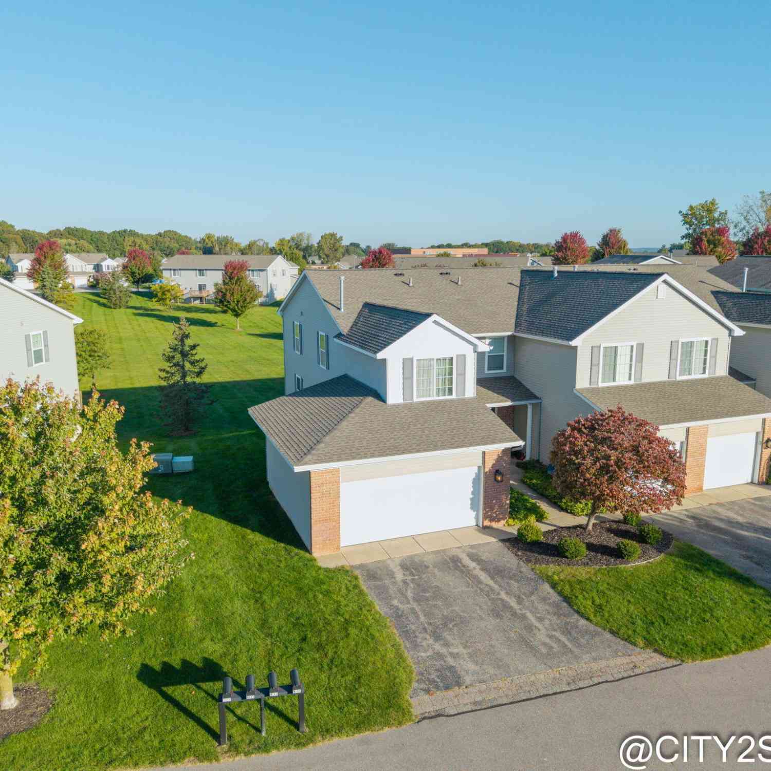 Condo For Sale - 4037 Rivertown Lane #76<br/> Wyoming, MI 49418