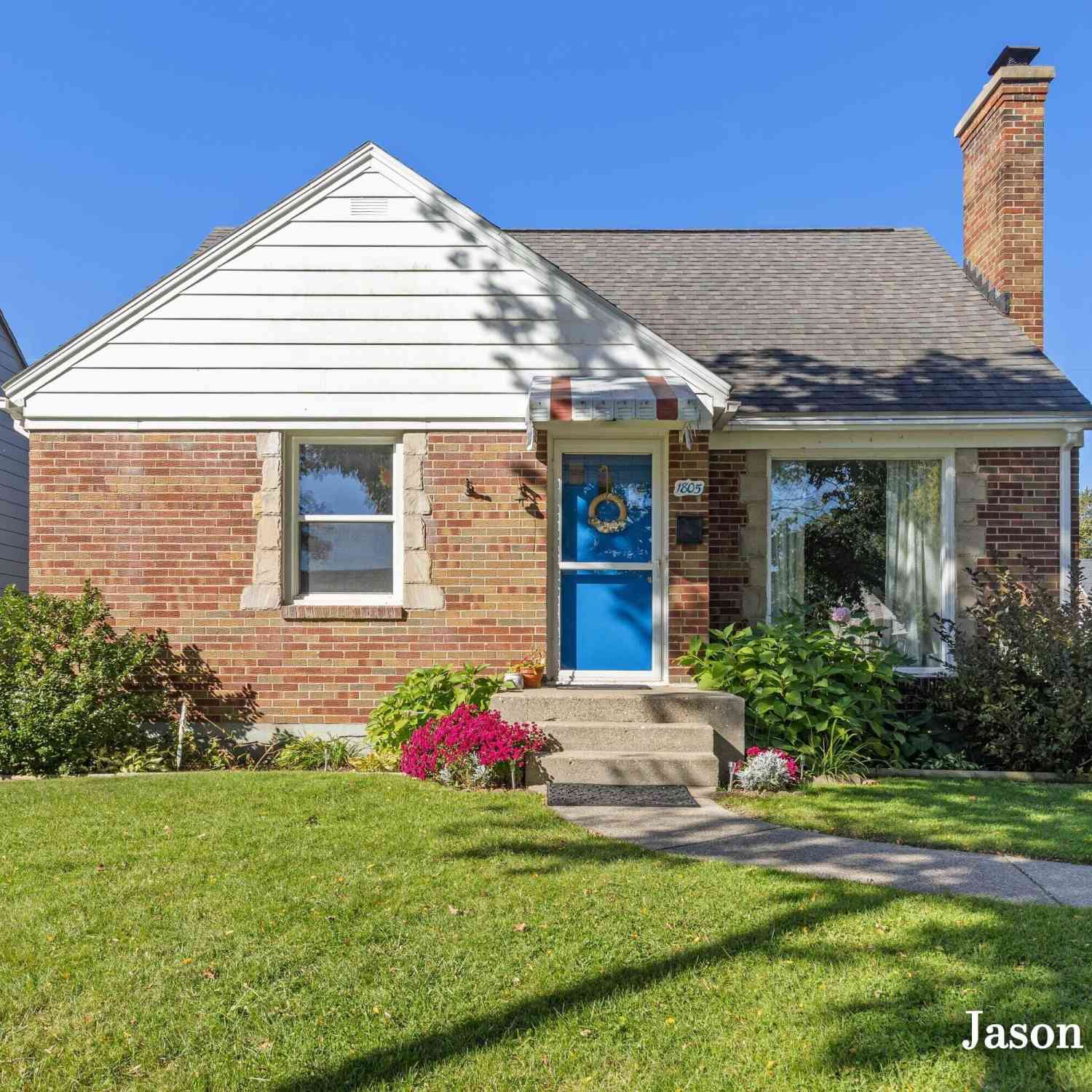 Homes For Sale - 1805 Fremont Avenue<br/> Grand Rapids, MI 49504