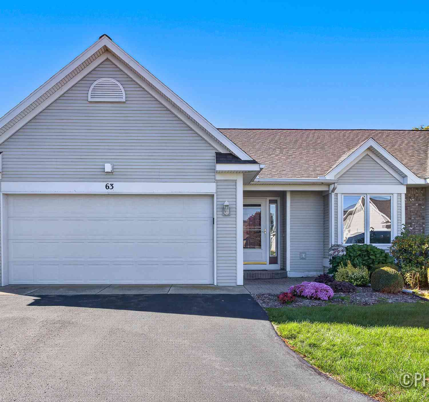 Condo For Sale - 63 Majestic Court #63<br/> Zeeland, MI 49464