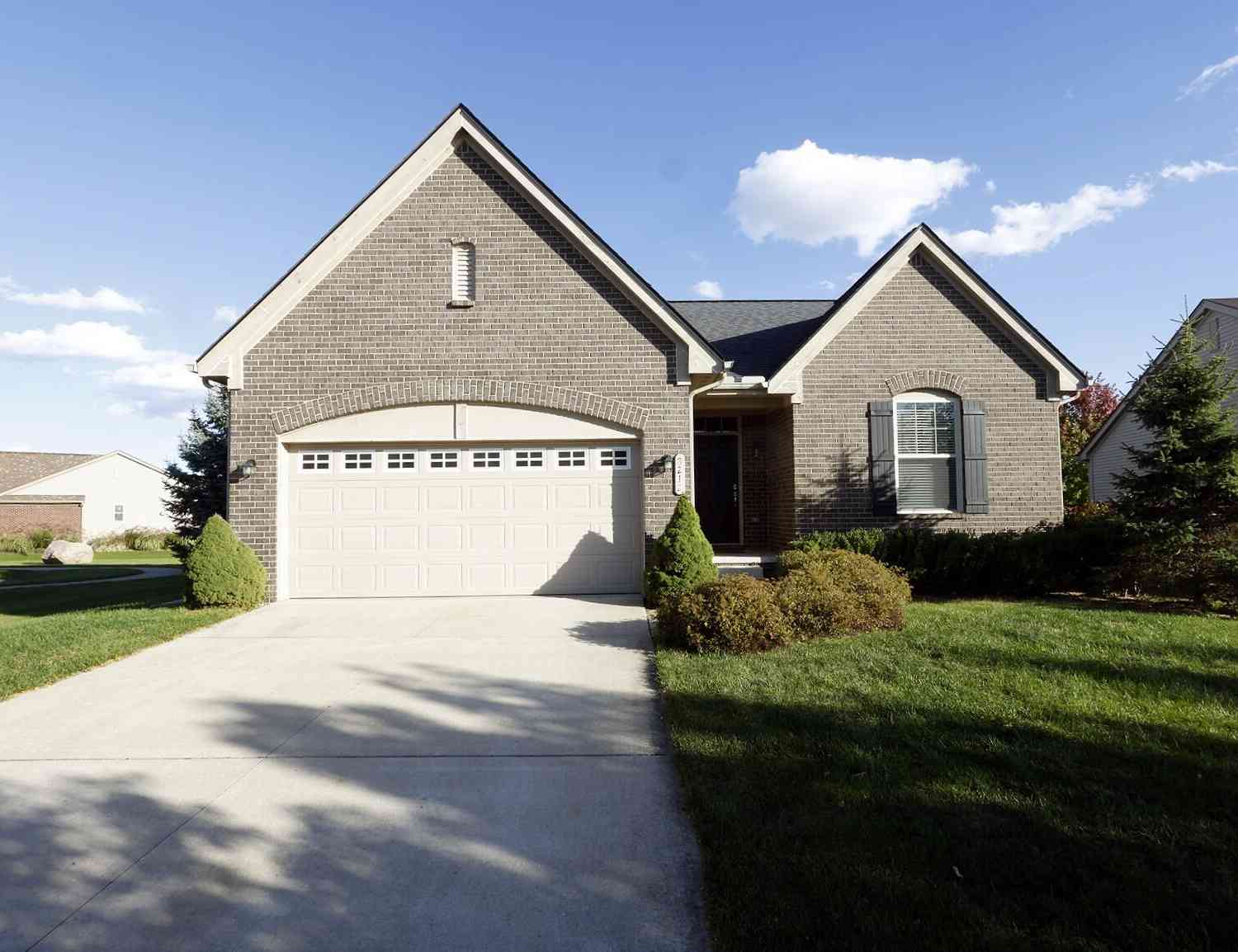 Condo For Sale - 8212 Stamford Road<br/> Washtenaw County, Ypsilanti, MI 48198