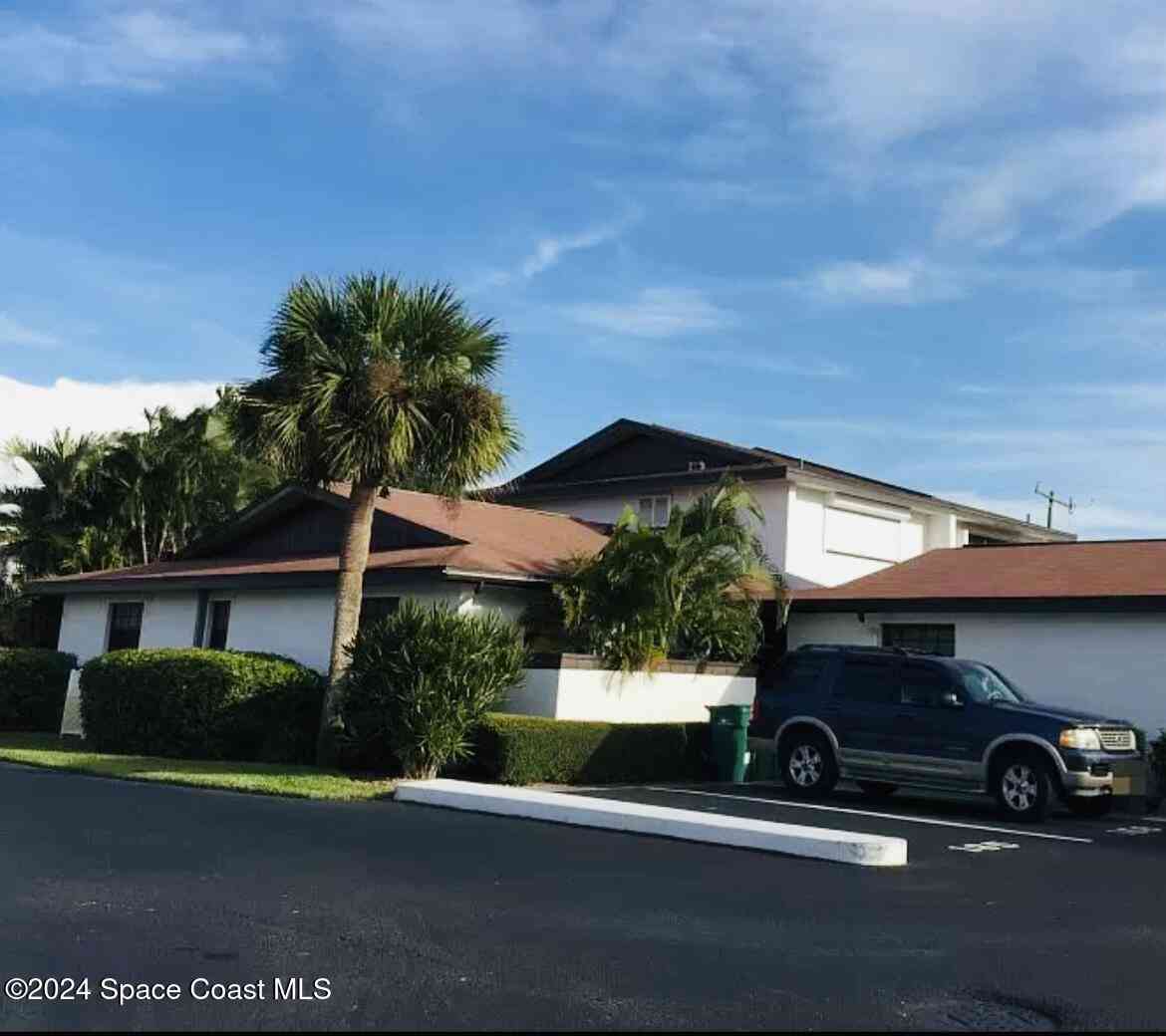 Townhouse For Rent - 159 Queens Court<br/> Satellite Beach, FL 32937