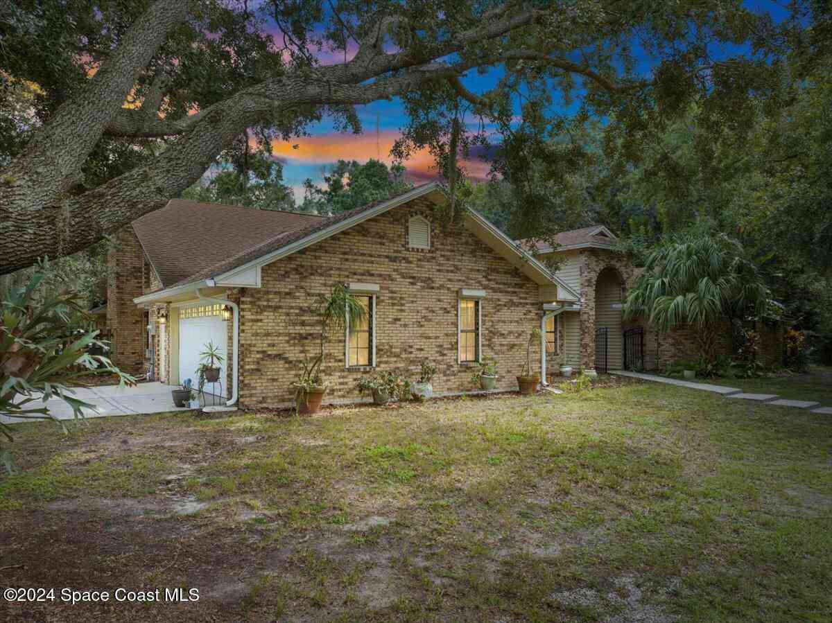 Homes For Sale - 4429 Country Road<br/> Melbourne, FL 32934