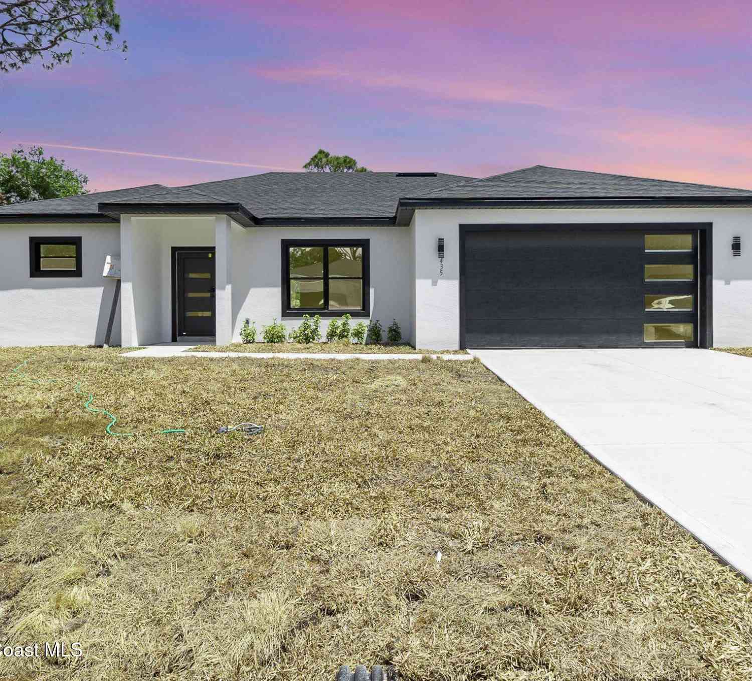 Homes For Sale - 435 Goldsmith Avenue<br/> Palm Bay, FL 32907