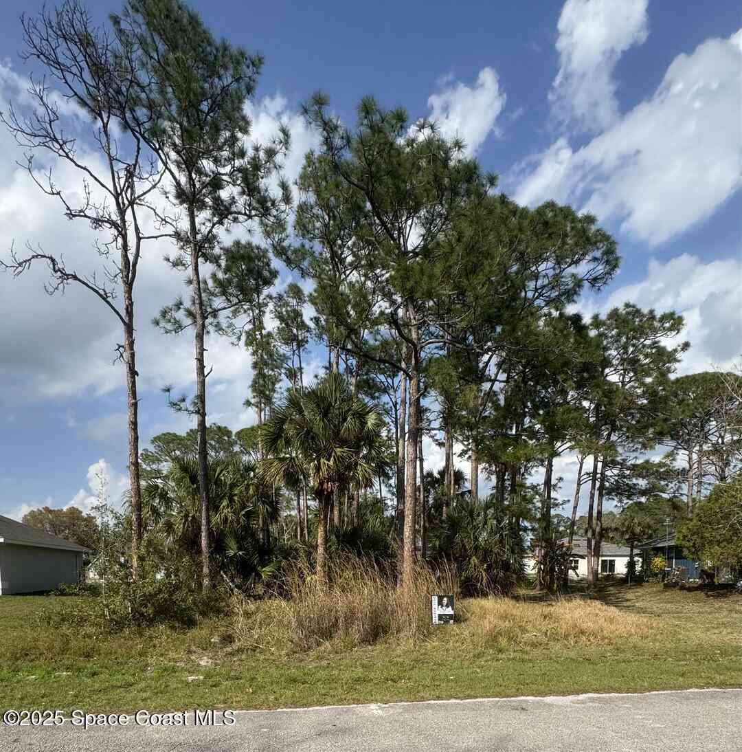 Vacant Land For Sale - 443 Wayland Road<br/> Palm Bay, FL 32908