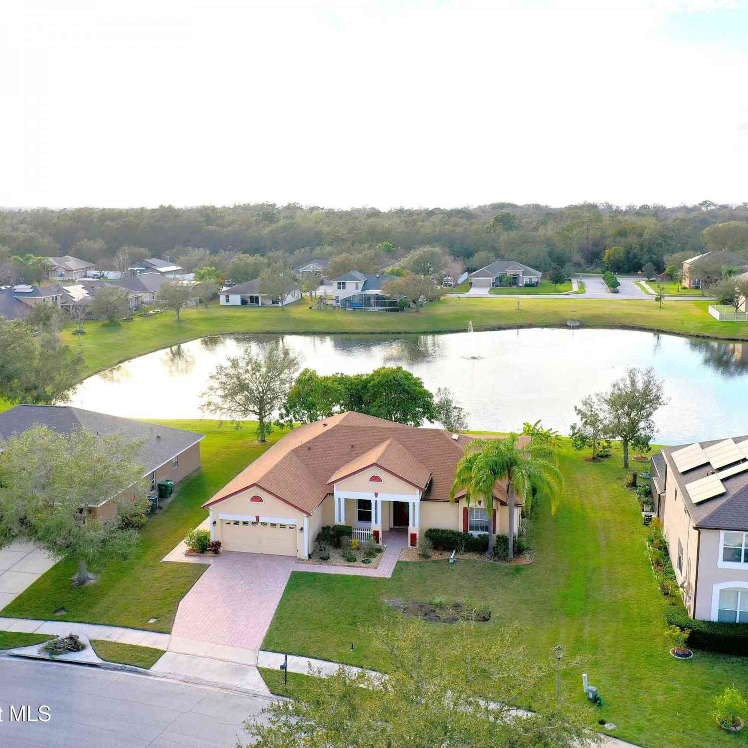 Homes For Sale - 1332 Hunterman Lane<br/> Winter Garden, FL 34787