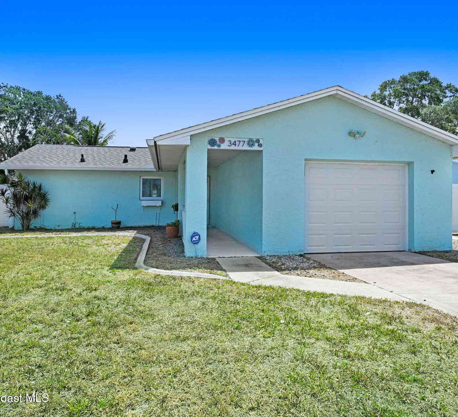 Homes For Sale - 3477 Jay Tee Drive<br/> Melbourne, FL 32901