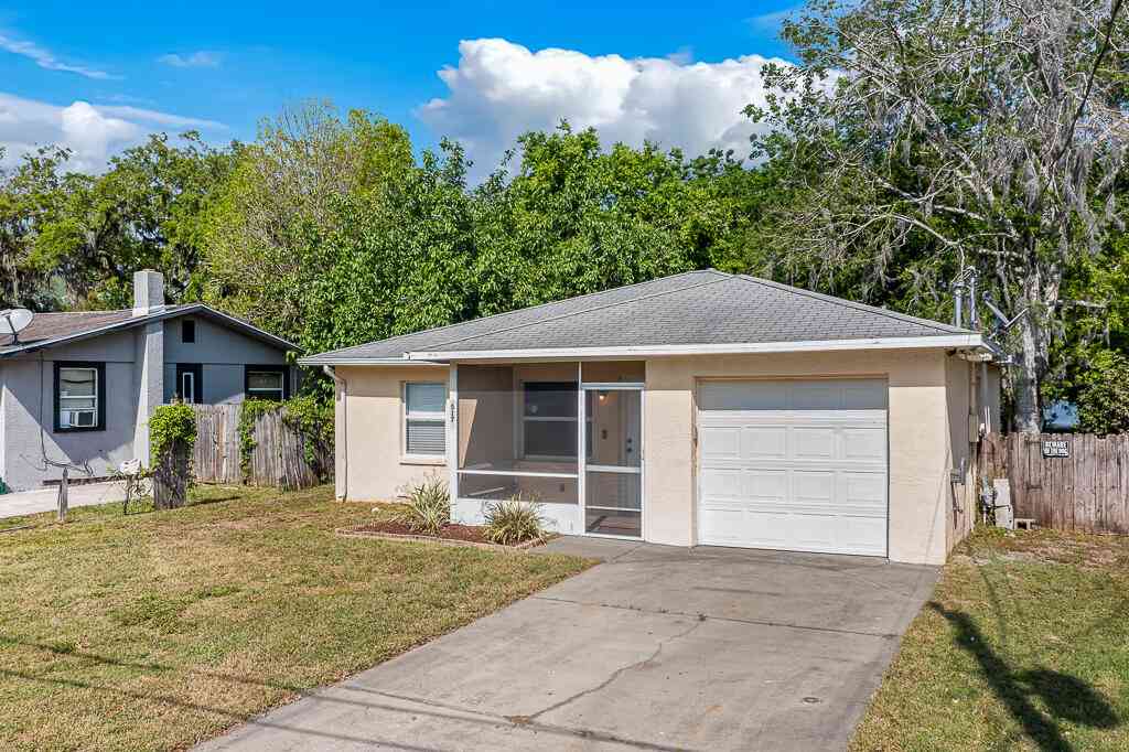 Homes For Sale - 517 Fulton Street Street<br/> Daytona Beach, FL 32114