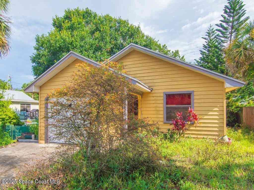 Homes For Sale - 3625 2nd Lane<br/> Vero Beach, FL 32968