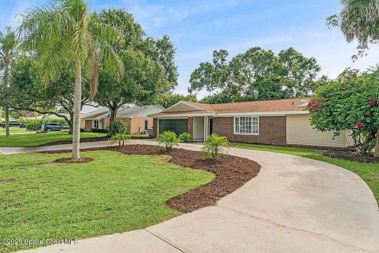 Homes For Sale - 1236 42nd Avenue<br/> Vero Beach, FL 32960