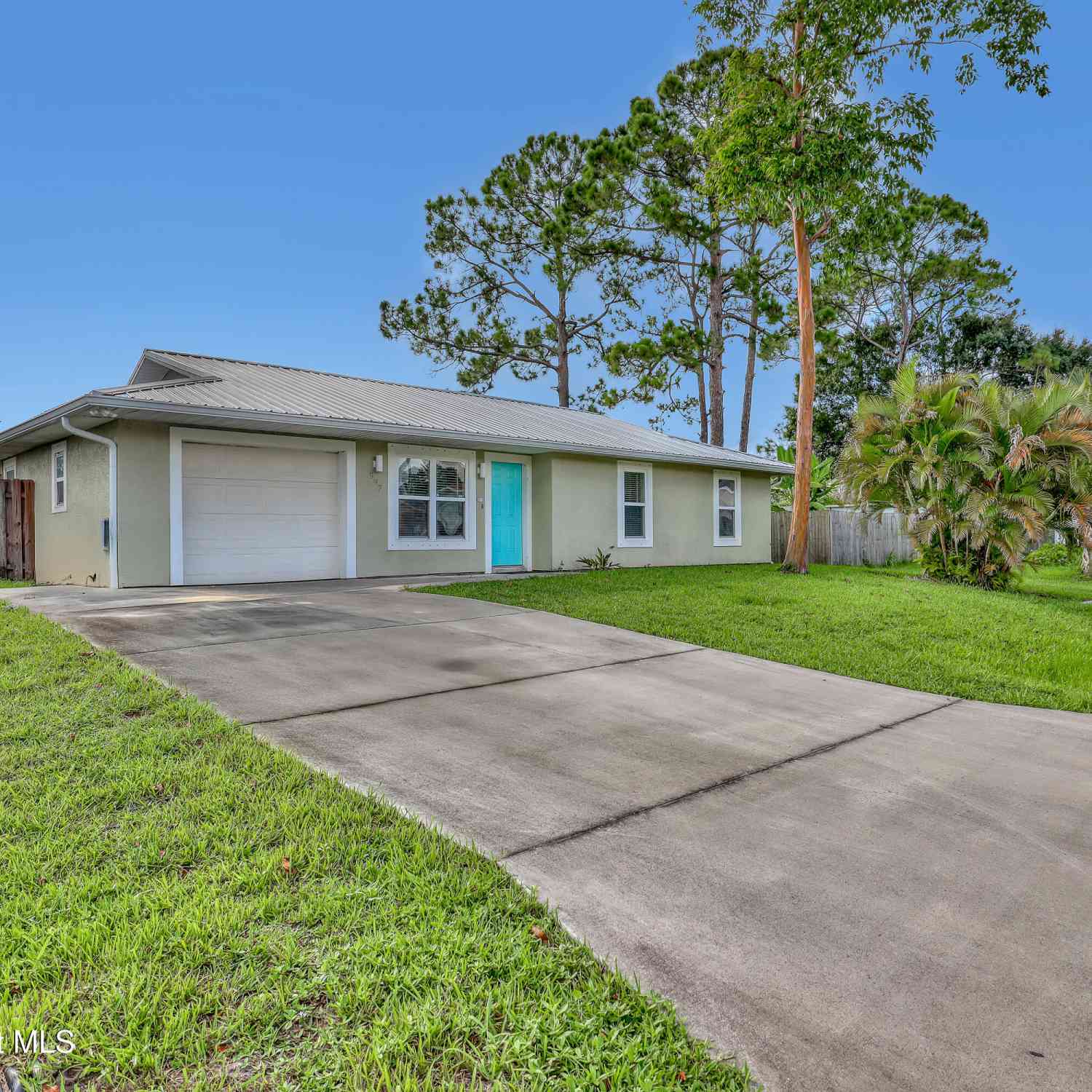 Homes For Sale - 997 Camden Avenue<br/> Palm Bay, FL 32907