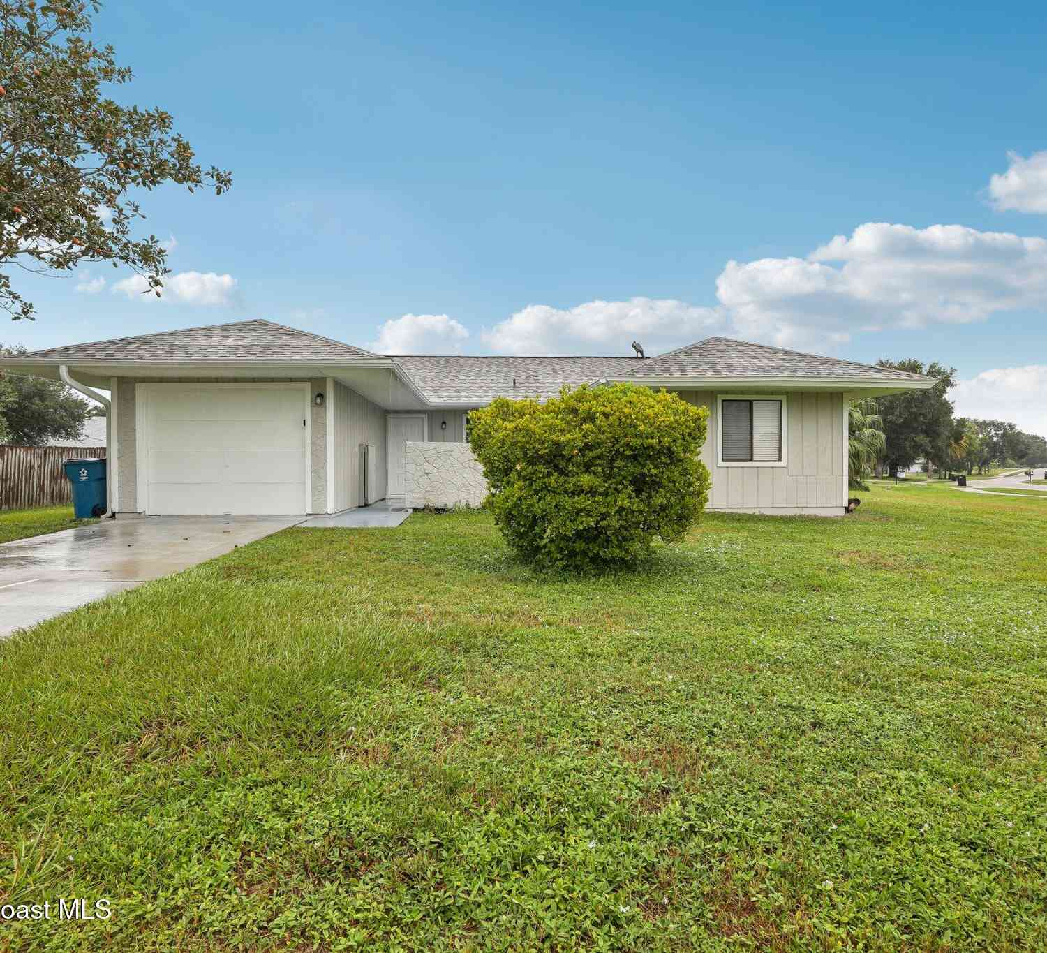 Homes For Sale - 2197 Paoli Drive<br/> Palm Bay, FL 32907
