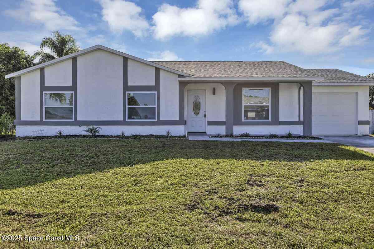 Homes For Sale - 1099 Dusseldorf Avenue<br/> Palm Bay, FL 32907