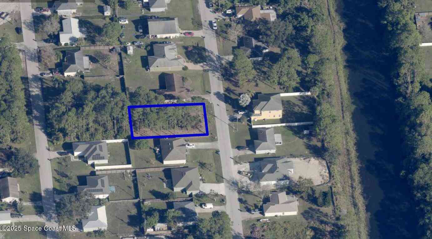 Vacant Land For Sale - 1000 Hammacher Avenue<br/> Palm Bay, FL 32908