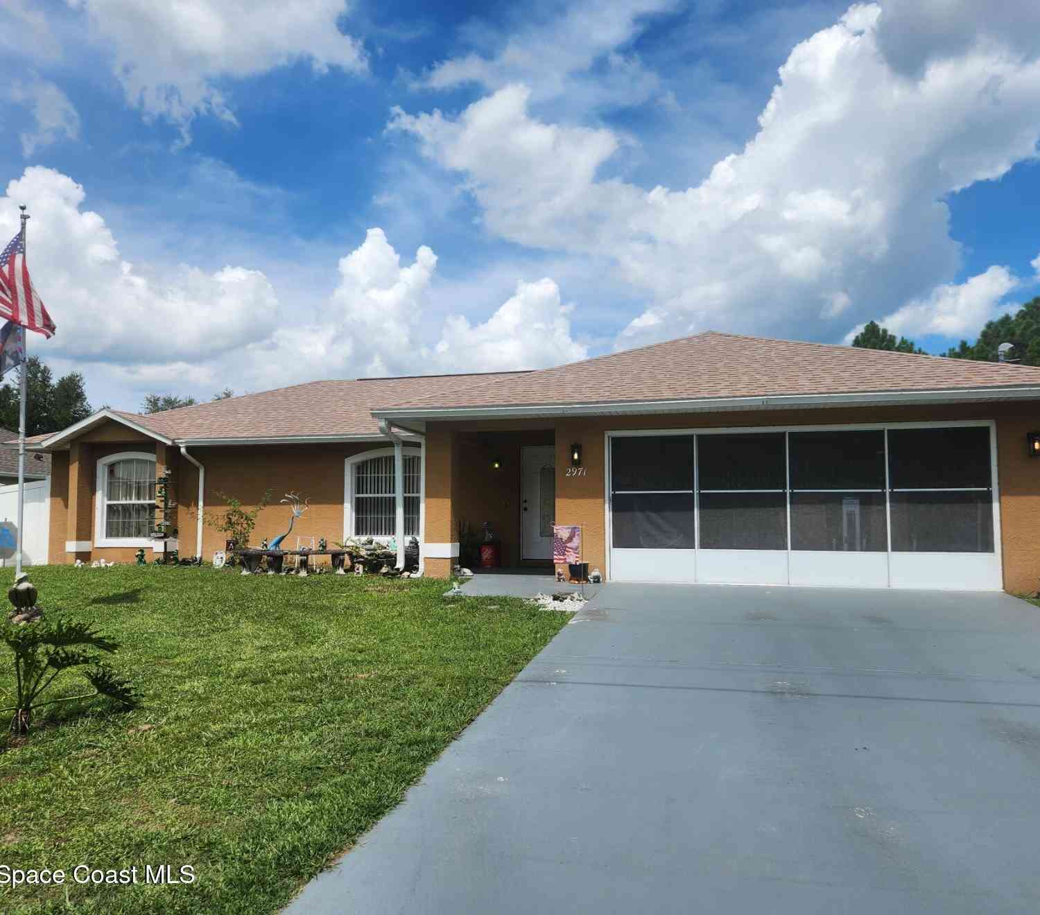 Homes For Sale - 2971 SE Gabrysh Avenue<br/> Palm Bay, FL 32909