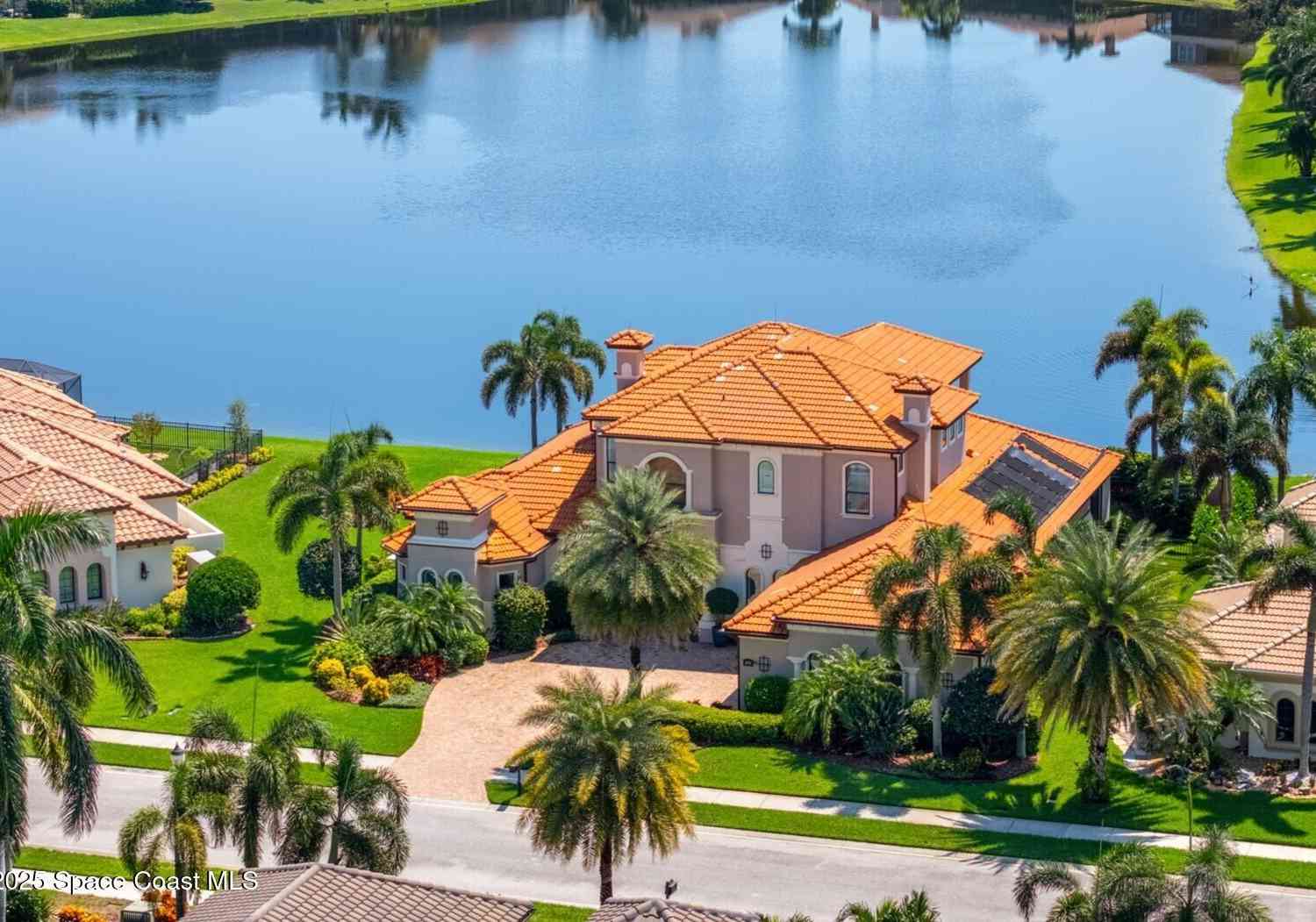 Homes For Sale - 2978 Wyndham Way<br/> Melbourne, FL 32940